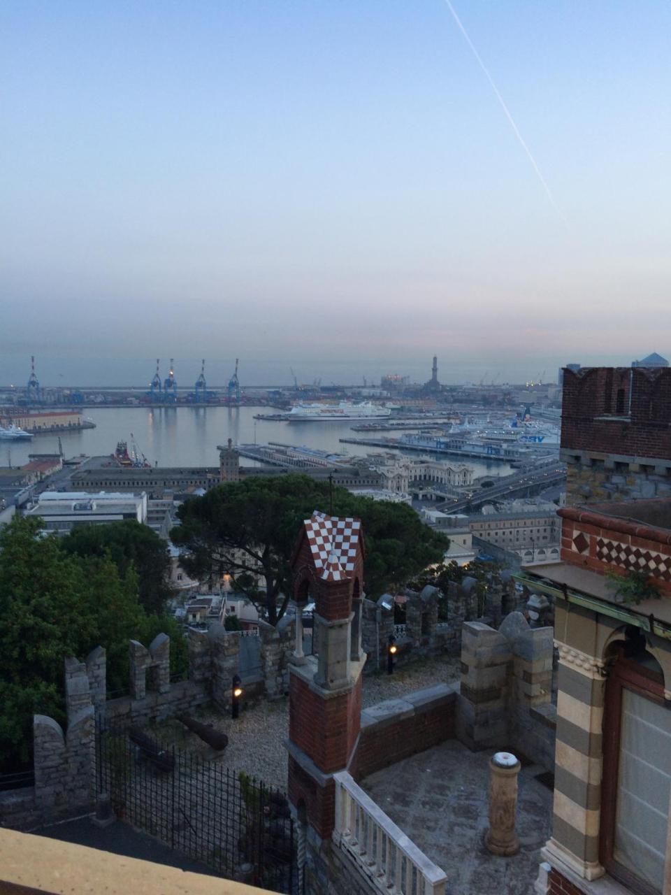 Vacanza Al Ponte Reale Genova Eksteriør billede